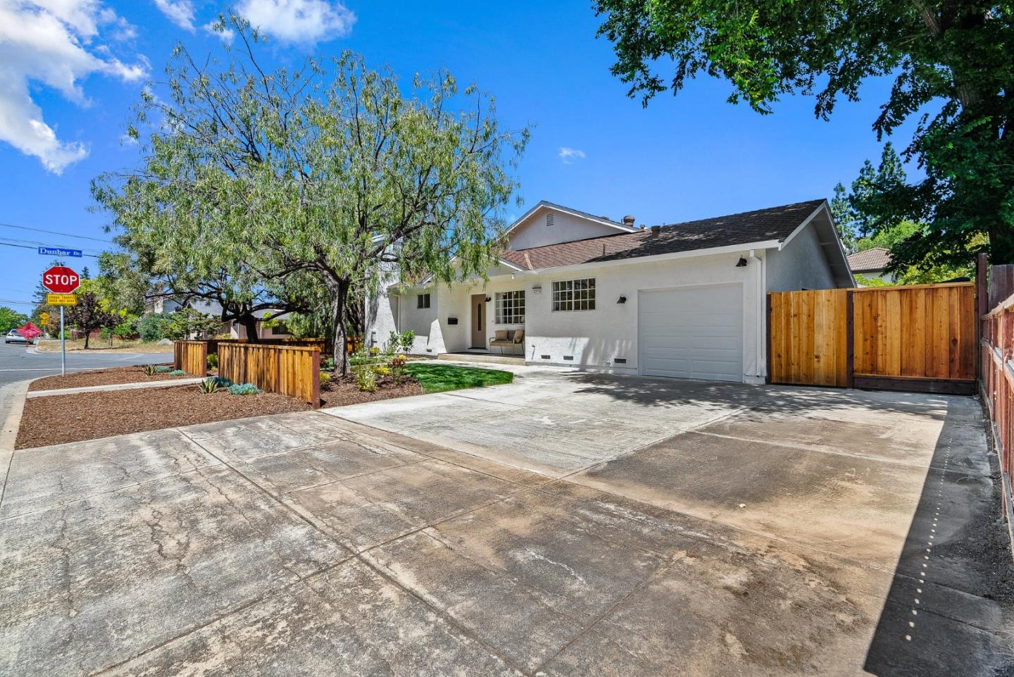 Detail Gallery Image 33 of 50 For 20730 Dunbar Dr, Cupertino,  CA 95014 - 5 Beds | 4 Baths
