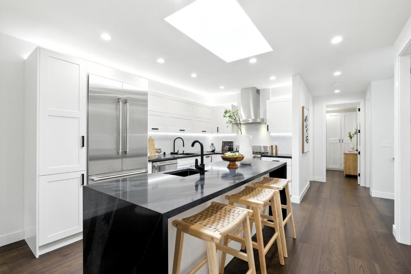 Detail Gallery Image 10 of 81 For 651 41st Ave, San Francisco,  CA 94121 - 5 Beds | 4 Baths