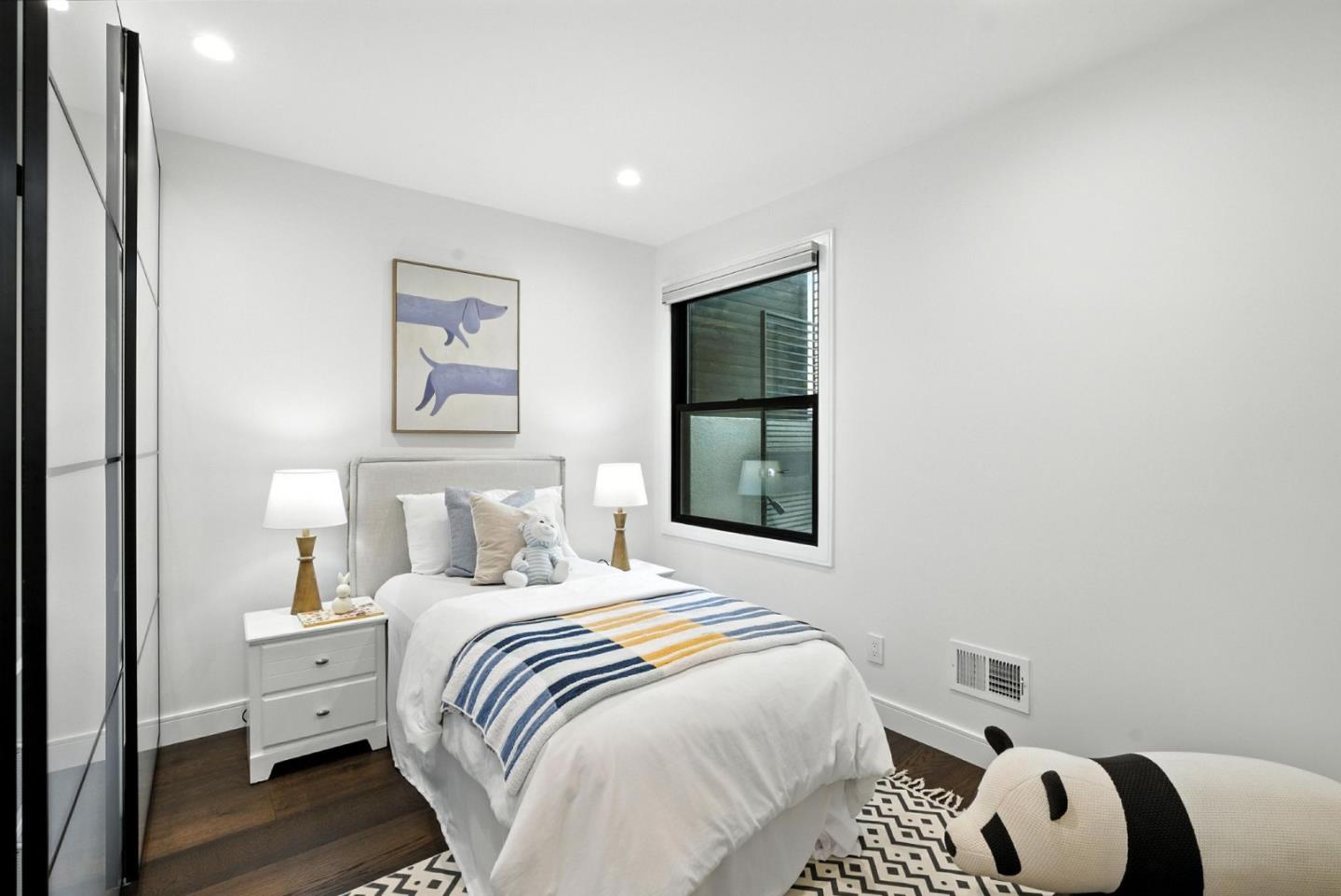 Detail Gallery Image 17 of 81 For 651 41st Ave, San Francisco,  CA 94121 - 5 Beds | 4 Baths