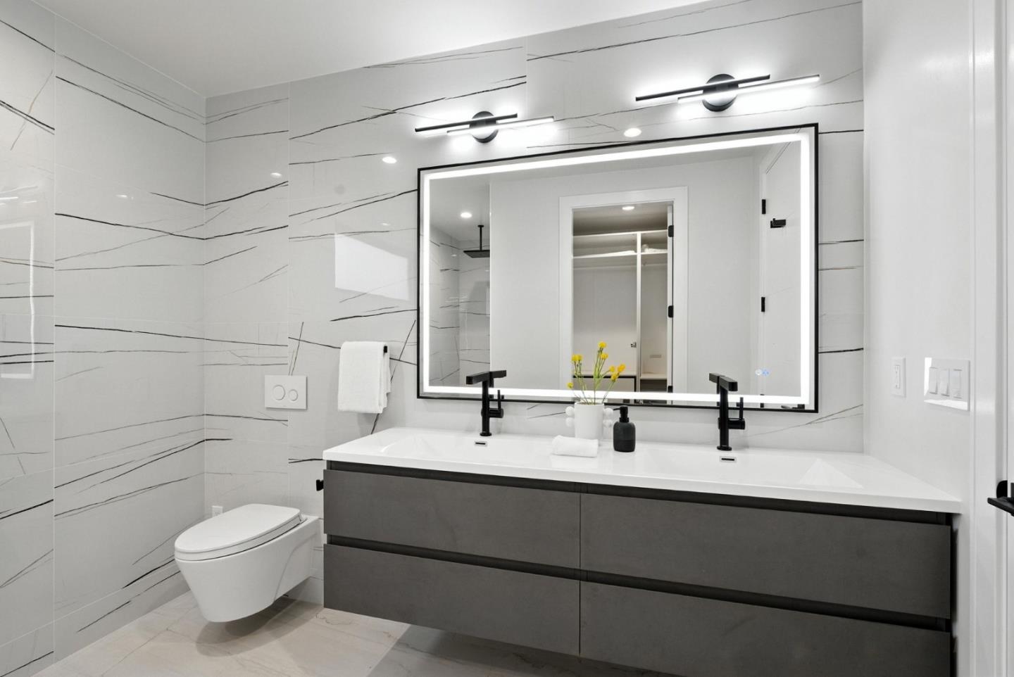 Detail Gallery Image 23 of 81 For 651 41st Ave, San Francisco,  CA 94121 - 5 Beds | 4 Baths