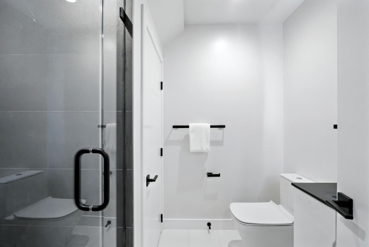 Detail Gallery Image 37 of 81 For 651 41st Ave, San Francisco,  CA 94121 - 5 Beds | 4 Baths
