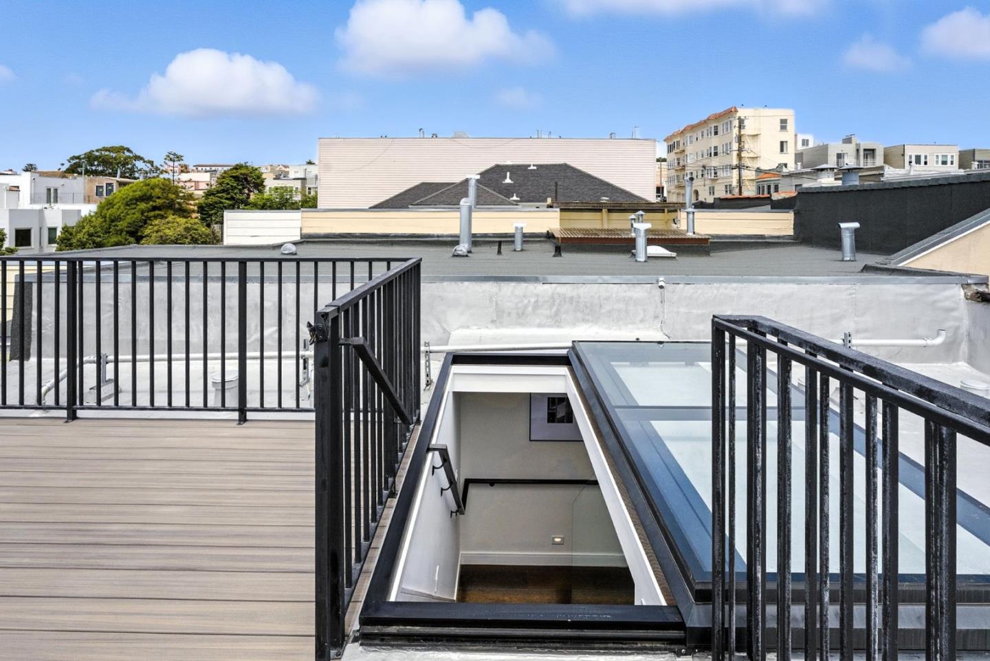 Detail Gallery Image 58 of 81 For 651 41st Ave, San Francisco,  CA 94121 - 5 Beds | 4 Baths