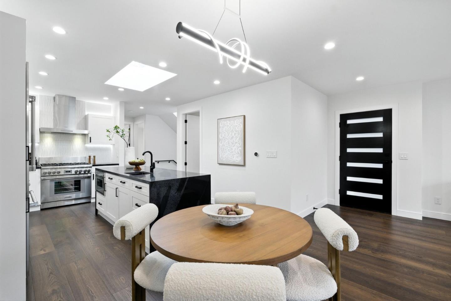 Detail Gallery Image 8 of 81 For 651 41st Ave, San Francisco,  CA 94121 - 5 Beds | 4 Baths