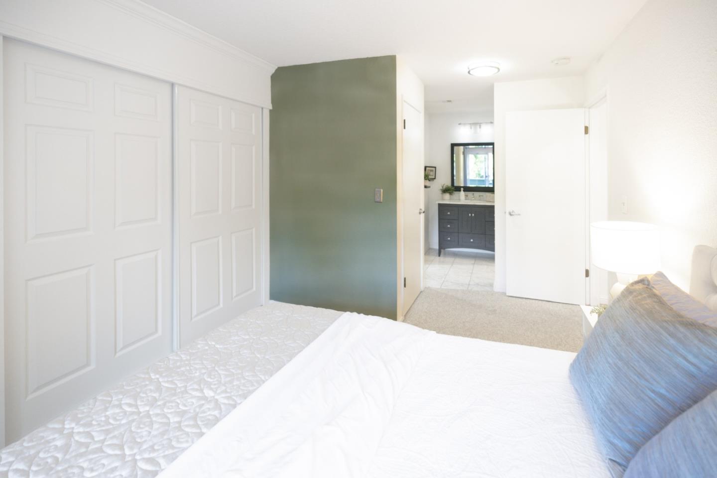 Detail Gallery Image 6 of 18 For 700 Canyon Oaks Dr #H,  Oakland,  CA 94605 - 1 Beds | 1 Baths
