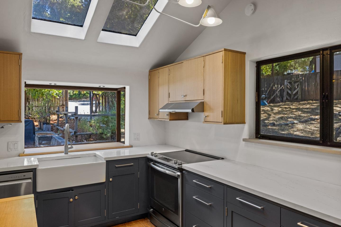 Detail Gallery Image 13 of 59 For 146 Calle De La Ventana, Carmel Valley,  CA 93924 - 3 Beds | 2 Baths