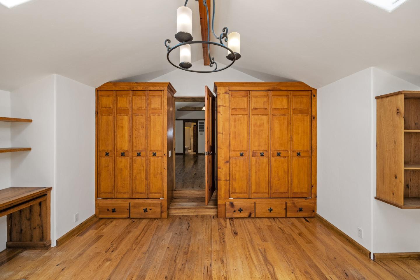Detail Gallery Image 18 of 59 For 146 Calle De La Ventana, Carmel Valley,  CA 93924 - 3 Beds | 2 Baths