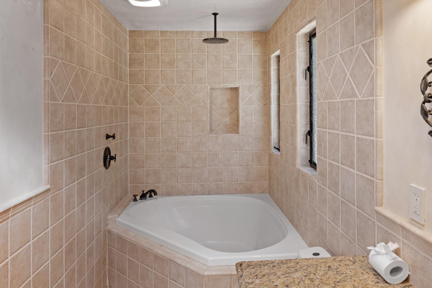 Detail Gallery Image 21 of 59 For 146 Calle De La Ventana, Carmel Valley,  CA 93924 - 3 Beds | 2 Baths