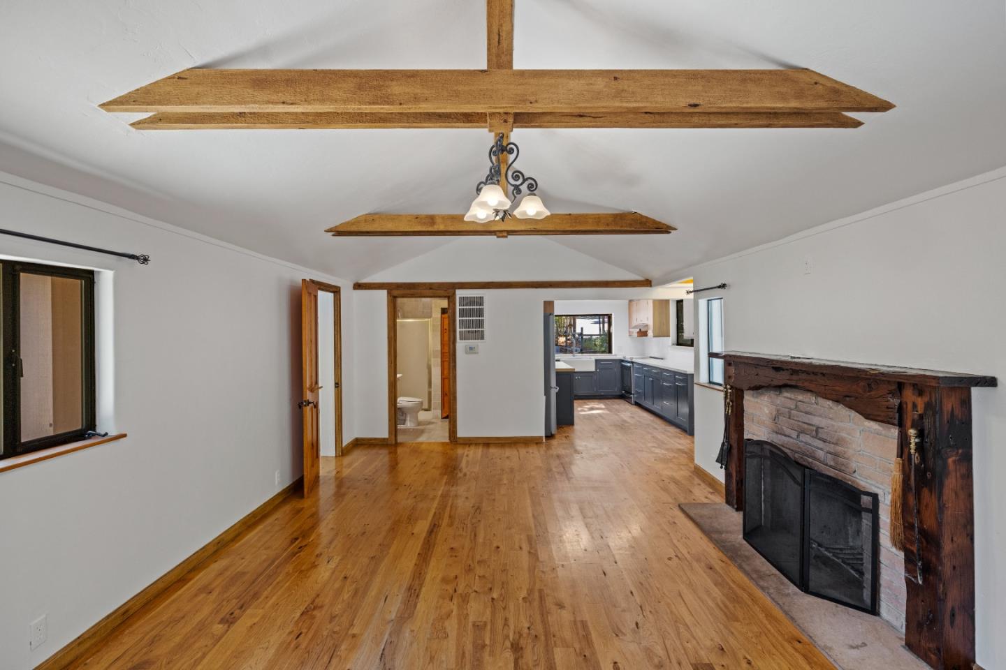 Detail Gallery Image 7 of 59 For 146 Calle De La Ventana, Carmel Valley,  CA 93924 - 3 Beds | 2 Baths