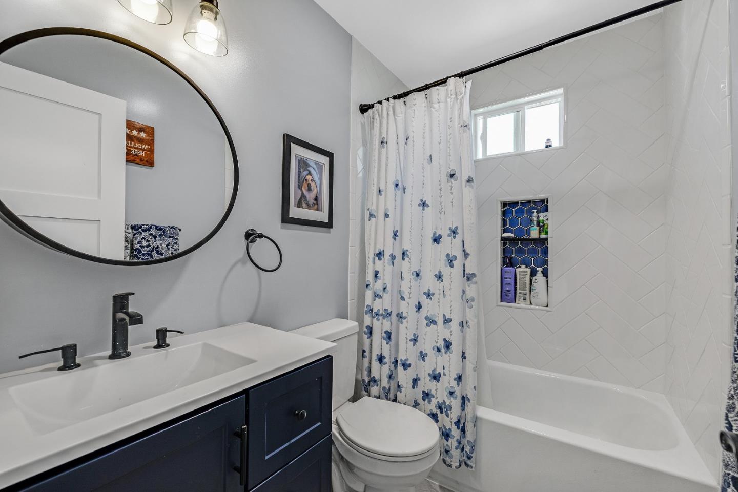 Detail Gallery Image 25 of 36 For 1324 Linda Mar Blvd, Pacifica,  CA 94044 - 4 Beds | 2 Baths