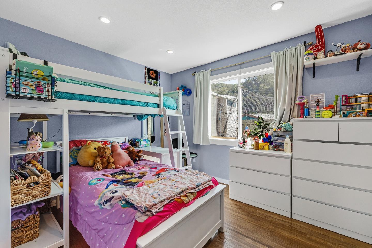 Detail Gallery Image 26 of 36 For 1324 Linda Mar Blvd, Pacifica,  CA 94044 - 4 Beds | 2 Baths