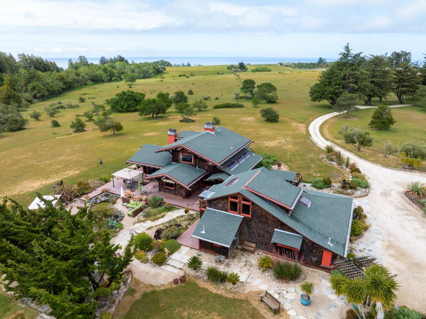 Detail Gallery Image 29 of 66 For 1800 Back Ranch Rd, Santa Cruz,  CA 95060 - 5 Beds | 5 Baths