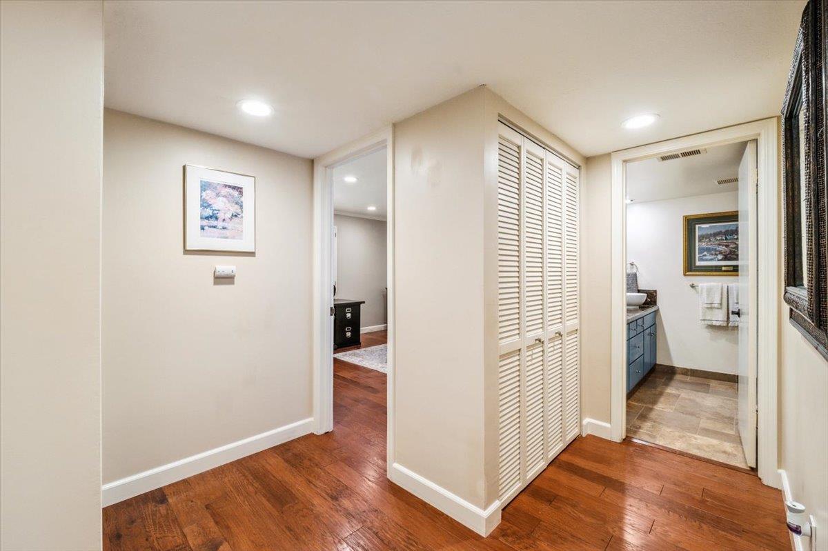 Detail Gallery Image 19 of 28 For 11 Skyline Crst, Monterey,  CA 93940 - 3 Beds | 2 Baths