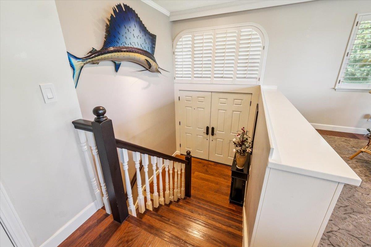 Detail Gallery Image 3 of 28 For 11 Skyline Crst, Monterey,  CA 93940 - 3 Beds | 2 Baths