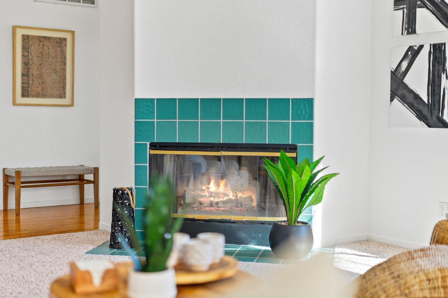 Detail Gallery Image 11 of 41 For 3715 Tranquility Ct, Santa Cruz,  CA 95062 - 3 Beds | 2/1 Baths