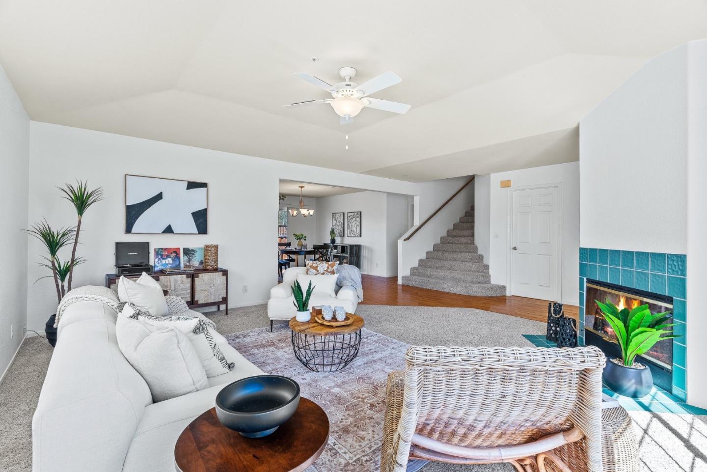 Detail Gallery Image 12 of 41 For 3715 Tranquility Ct, Santa Cruz,  CA 95062 - 3 Beds | 2/1 Baths