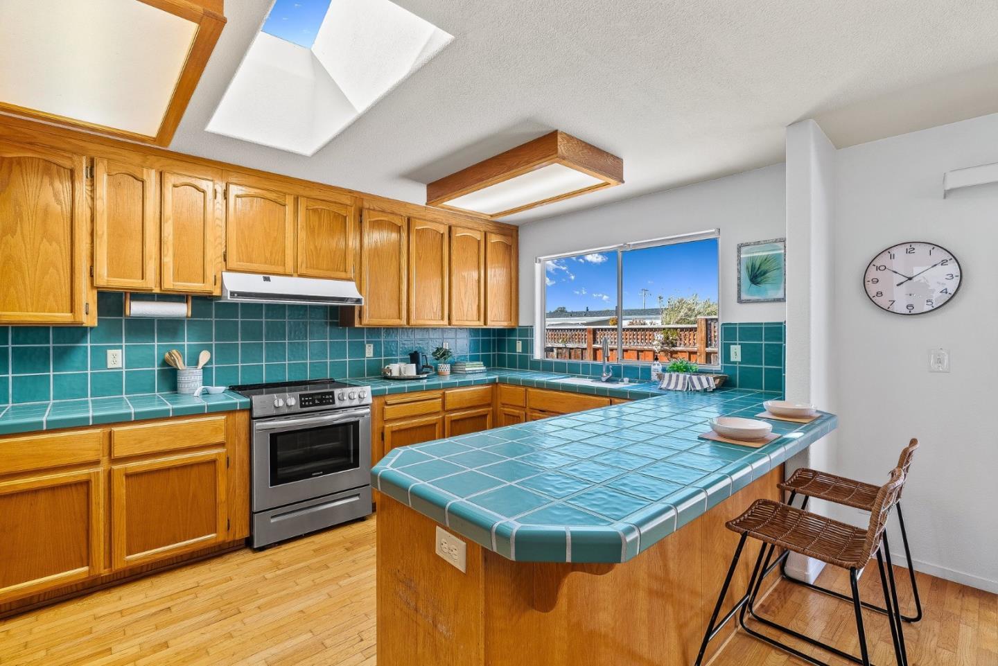 Detail Gallery Image 19 of 41 For 3715 Tranquility Ct, Santa Cruz,  CA 95062 - 3 Beds | 2/1 Baths