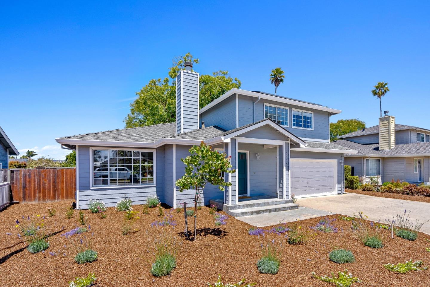 Detail Gallery Image 2 of 41 For 3715 Tranquility Ct, Santa Cruz,  CA 95062 - 3 Beds | 2/1 Baths