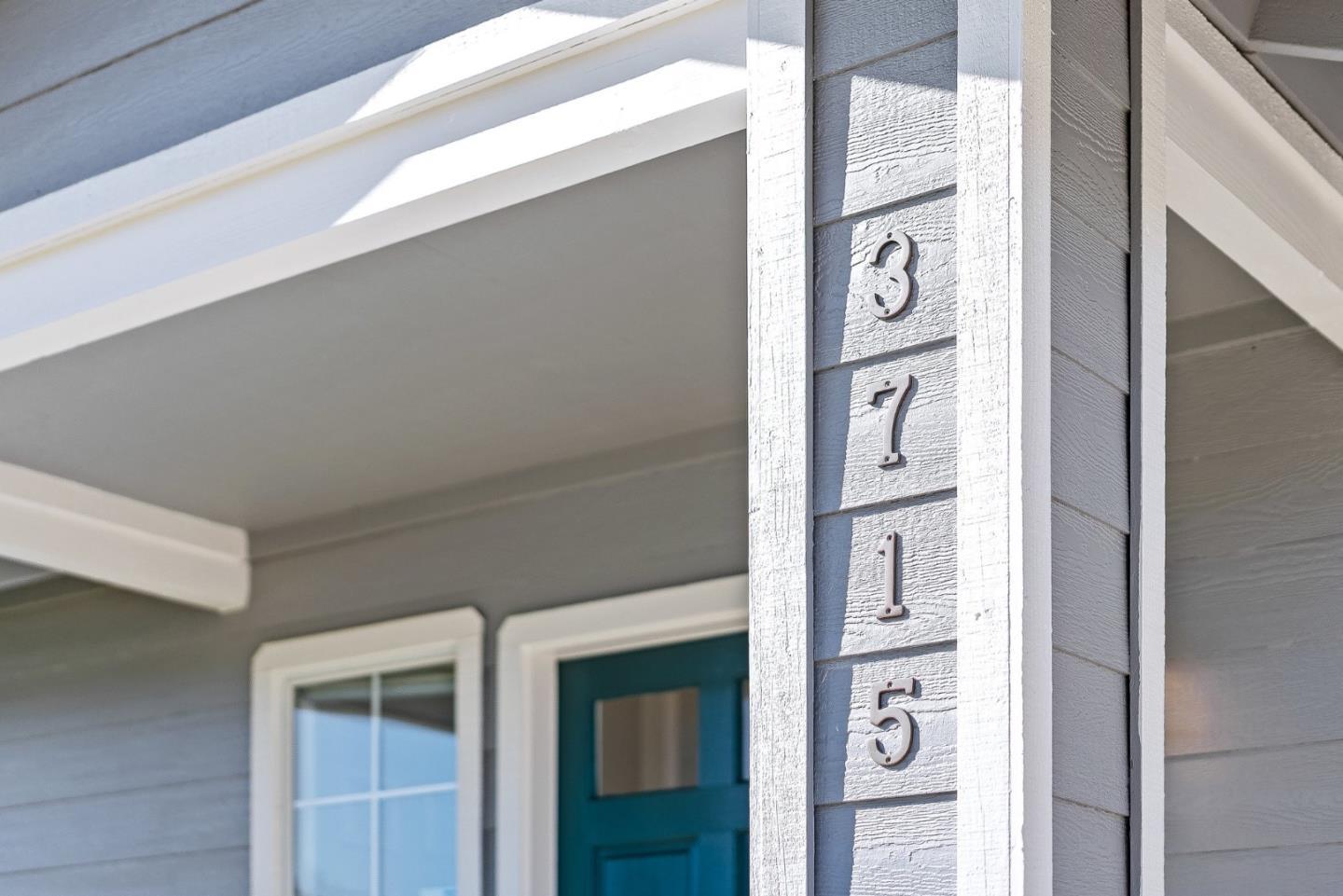 Detail Gallery Image 5 of 41 For 3715 Tranquility Ct, Santa Cruz,  CA 95062 - 3 Beds | 2/1 Baths