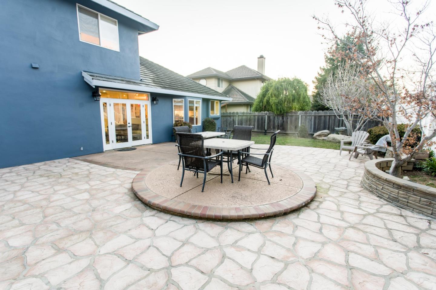 Detail Gallery Image 10 of 10 For 1612 Devonshire, Salinas,  CA 93906 - 4 Beds | 3 Baths