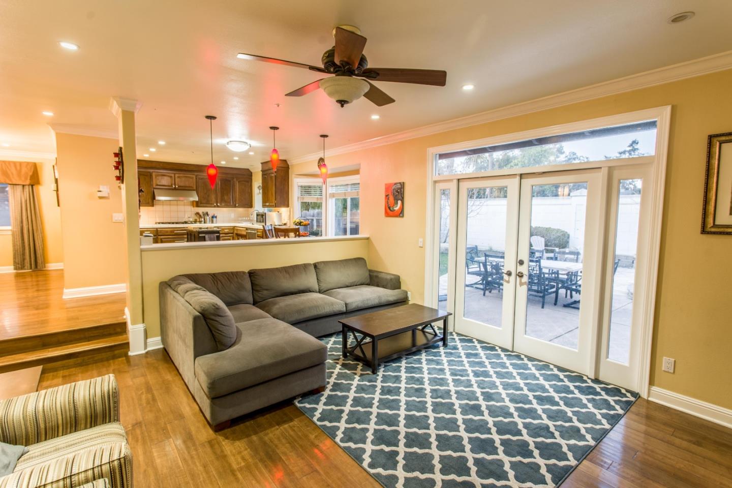 Detail Gallery Image 7 of 10 For 1612 Devonshire, Salinas,  CA 93906 - 4 Beds | 3 Baths