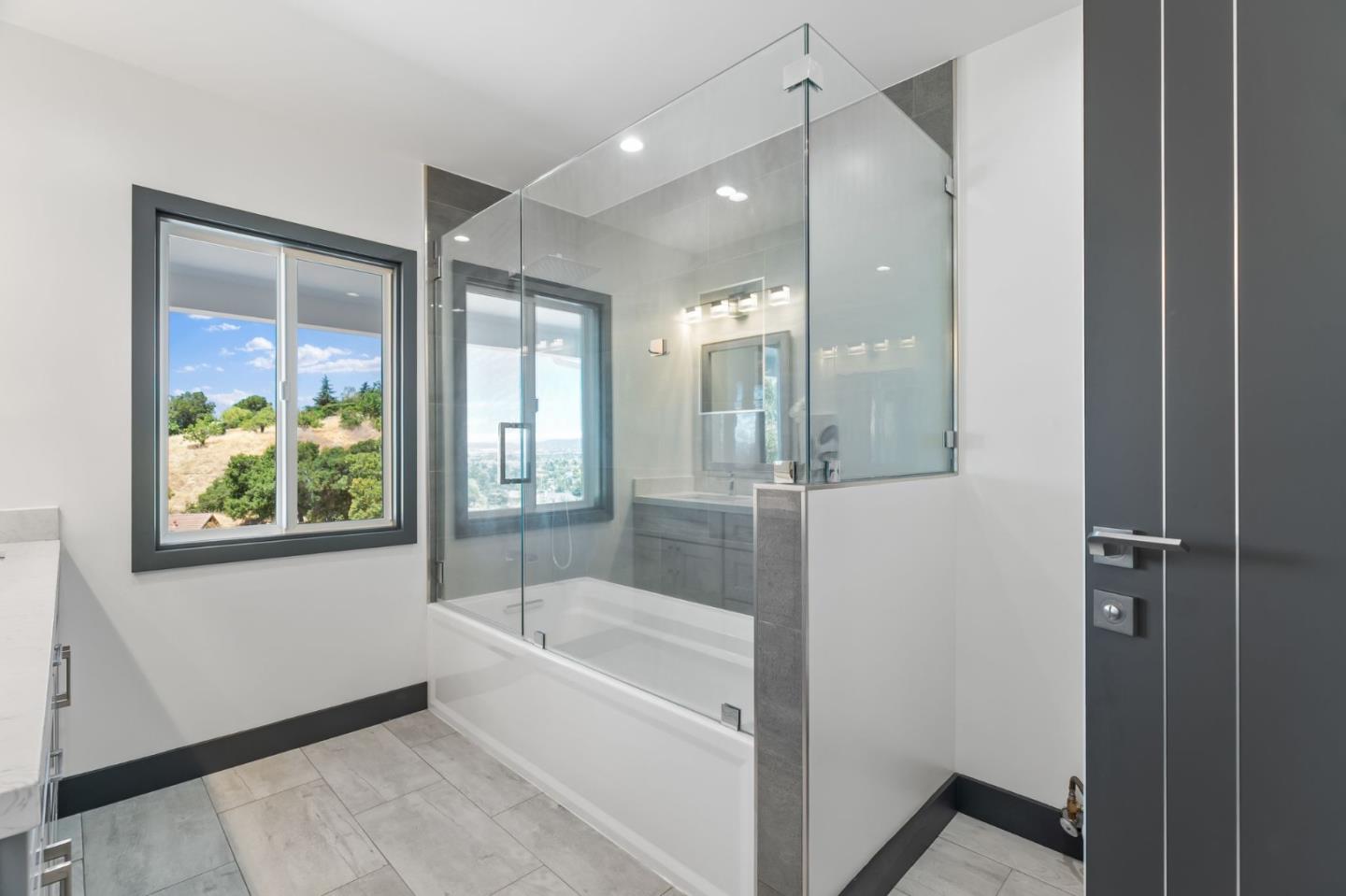 Detail Gallery Image 31 of 77 For 640 Evans Rd, Milpitas,  CA 95035 - 4 Beds | 3 Baths