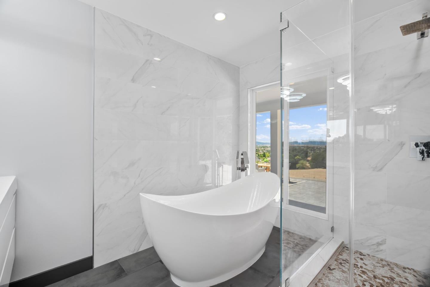 Detail Gallery Image 38 of 77 For 640 Evans Rd, Milpitas,  CA 95035 - 4 Beds | 3 Baths
