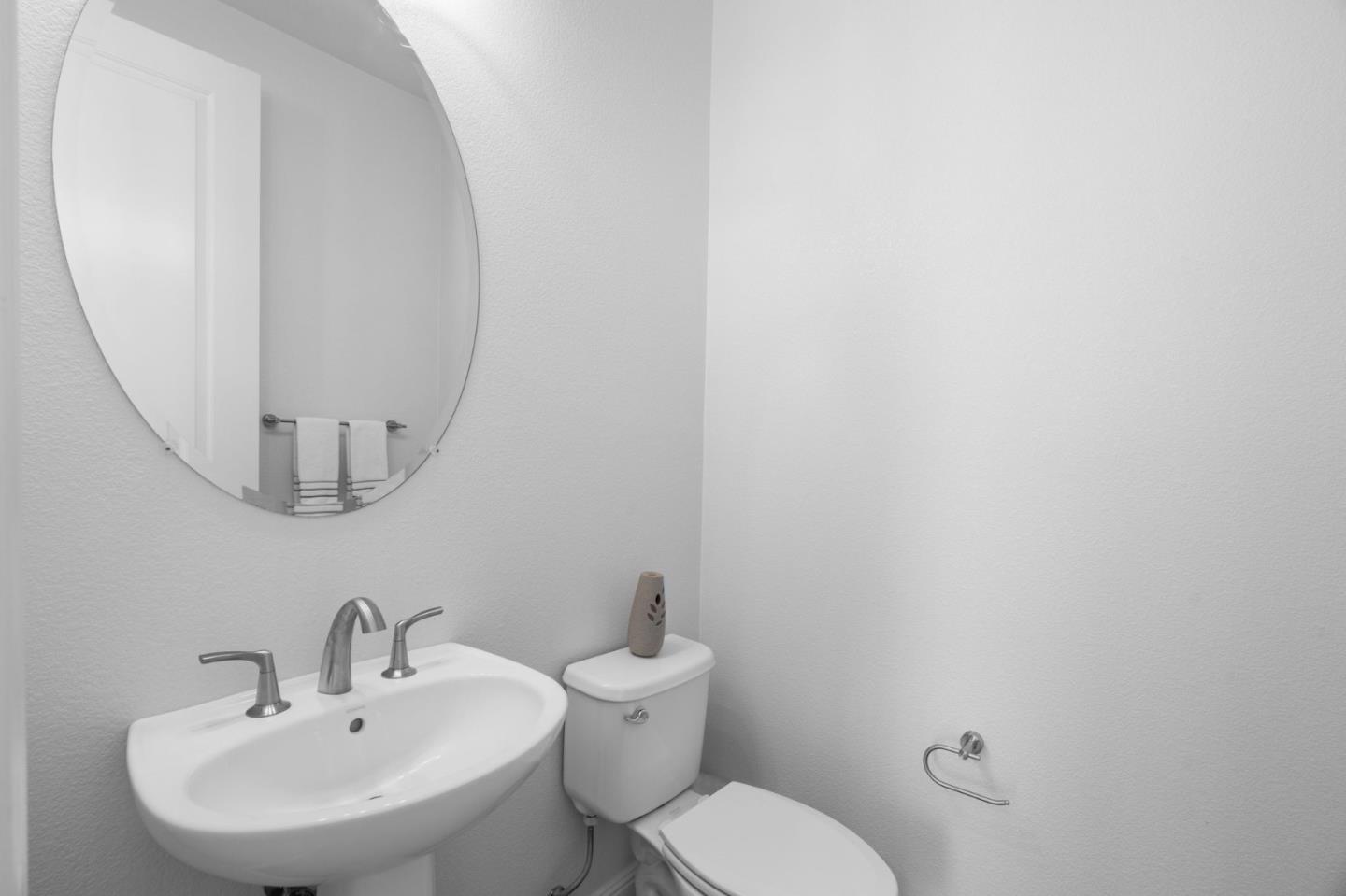 Detail Gallery Image 13 of 36 For 641 Turnbuckle Dr #1701,  Redwood City,  CA 94063 - 2 Beds | 2/1 Baths