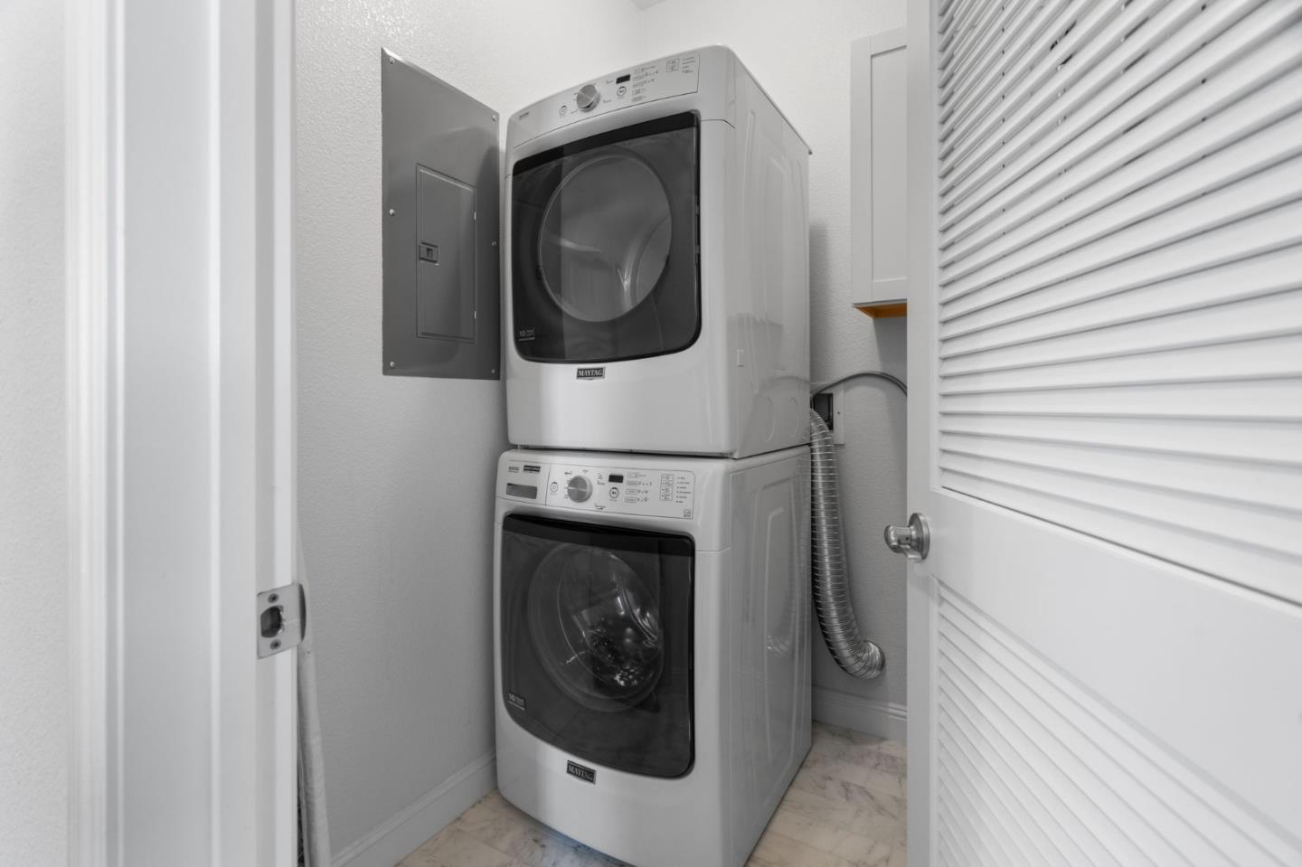 Detail Gallery Image 27 of 36 For 641 Turnbuckle Dr #1701,  Redwood City,  CA 94063 - 2 Beds | 2/1 Baths