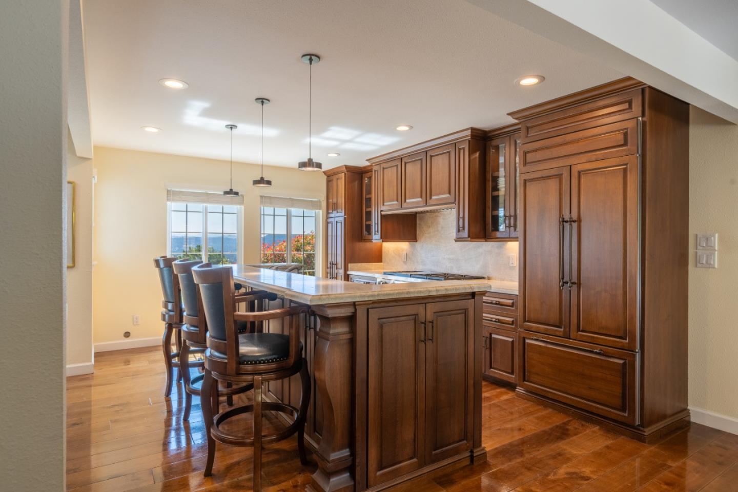 Detail Gallery Image 10 of 41 For 6 Huckleberry Ct, Monterey,  CA 93940 - 3 Beds | 2/1 Baths