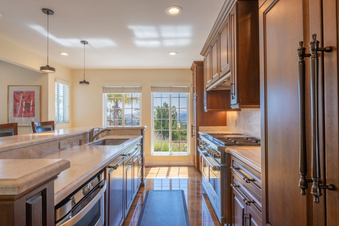 Detail Gallery Image 11 of 41 For 6 Huckleberry Ct, Monterey,  CA 93940 - 3 Beds | 2/1 Baths