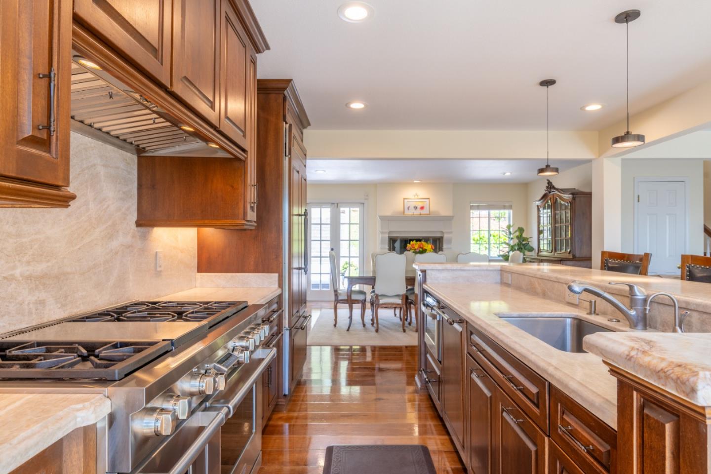 Detail Gallery Image 12 of 41 For 6 Huckleberry Ct, Monterey,  CA 93940 - 3 Beds | 2/1 Baths