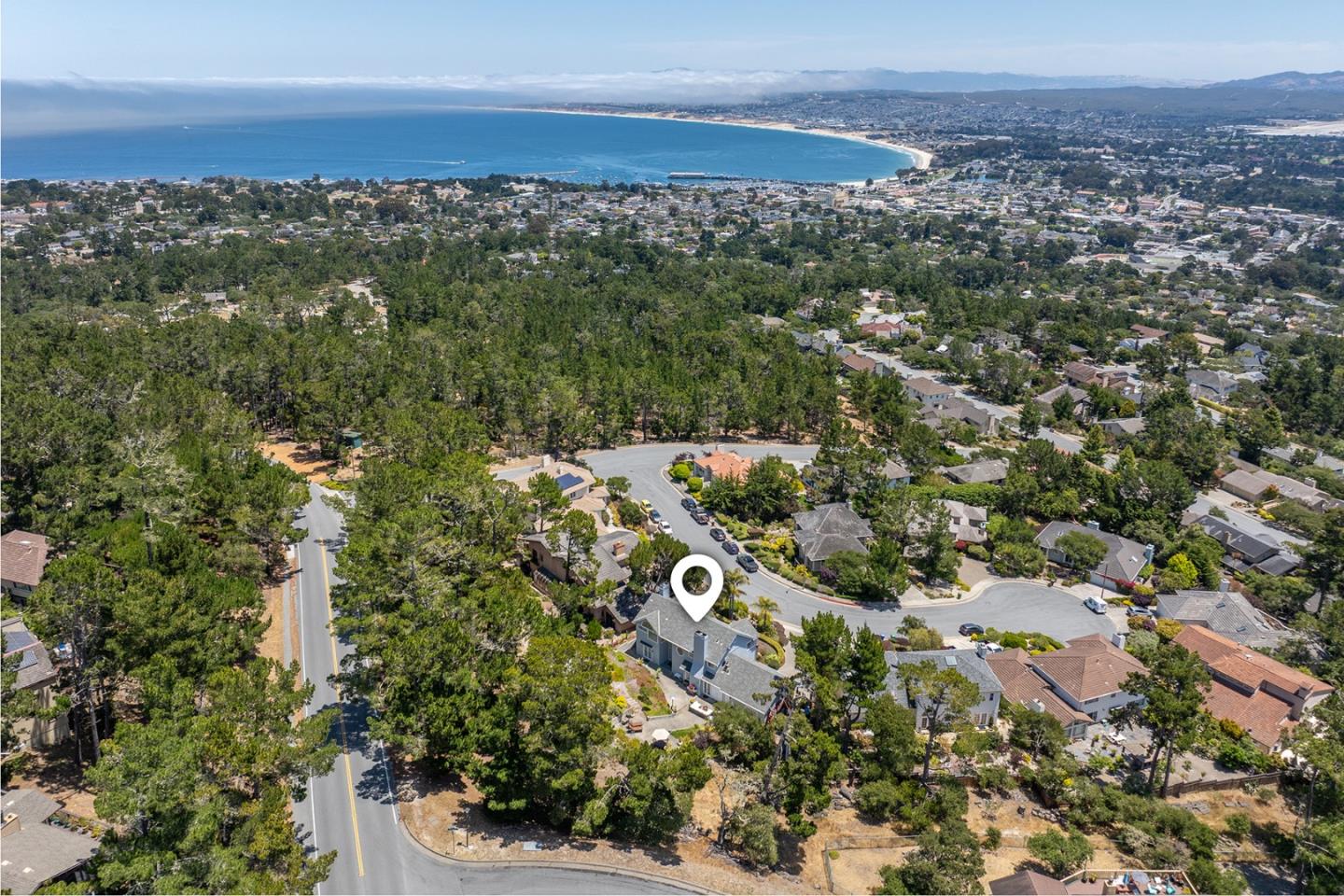 Detail Gallery Image 2 of 41 For 6 Huckleberry Ct, Monterey,  CA 93940 - 3 Beds | 2/1 Baths