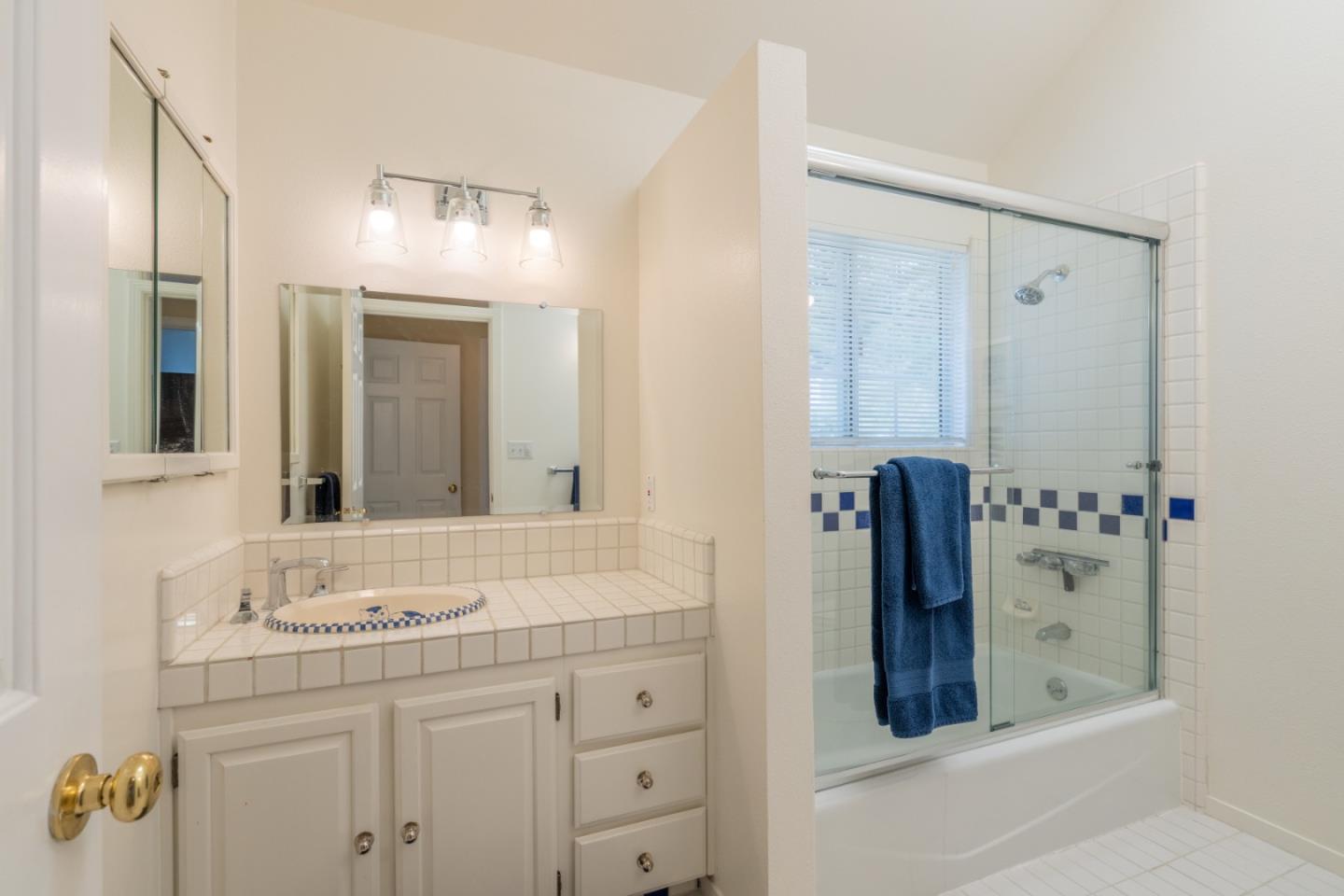 Detail Gallery Image 27 of 41 For 6 Huckleberry Ct, Monterey,  CA 93940 - 3 Beds | 2/1 Baths