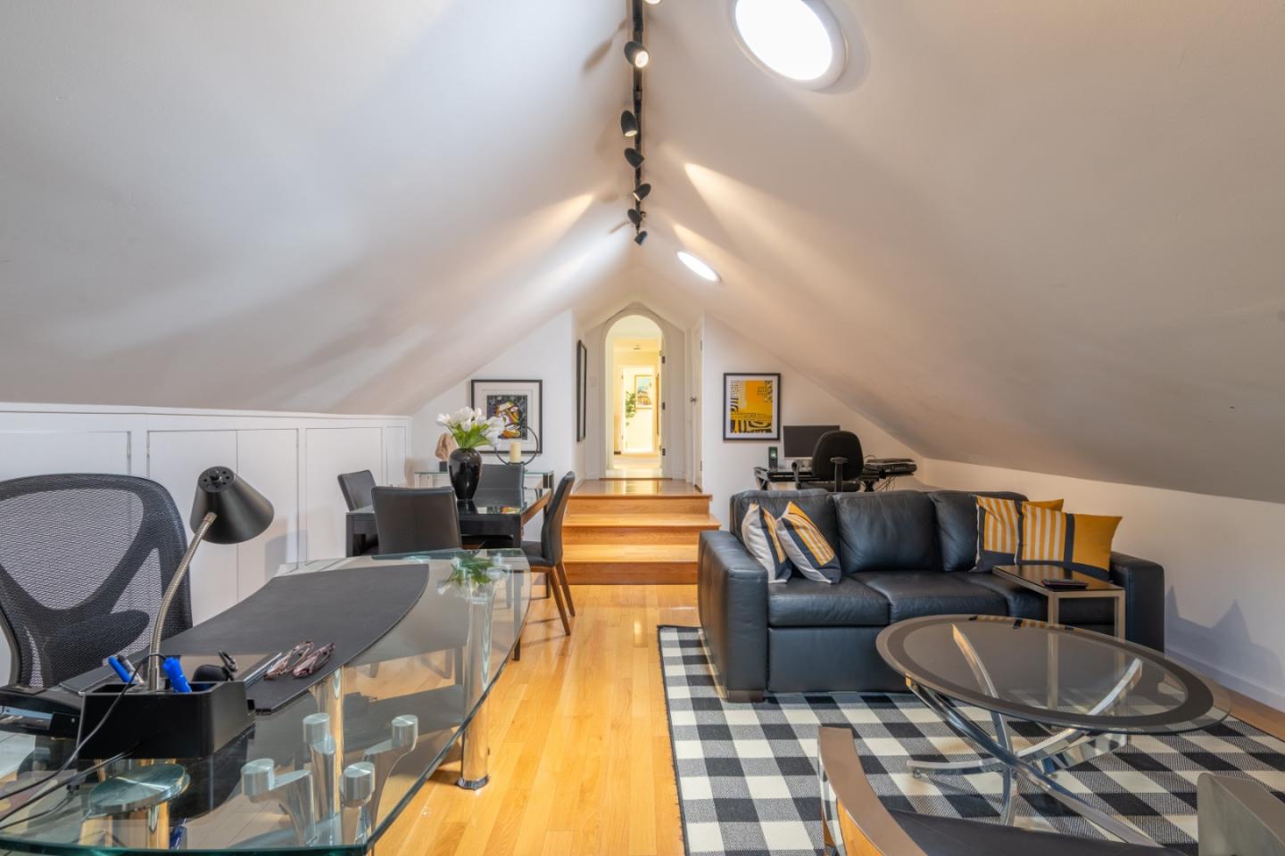 Detail Gallery Image 30 of 41 For 6 Huckleberry Ct, Monterey,  CA 93940 - 3 Beds | 2/1 Baths