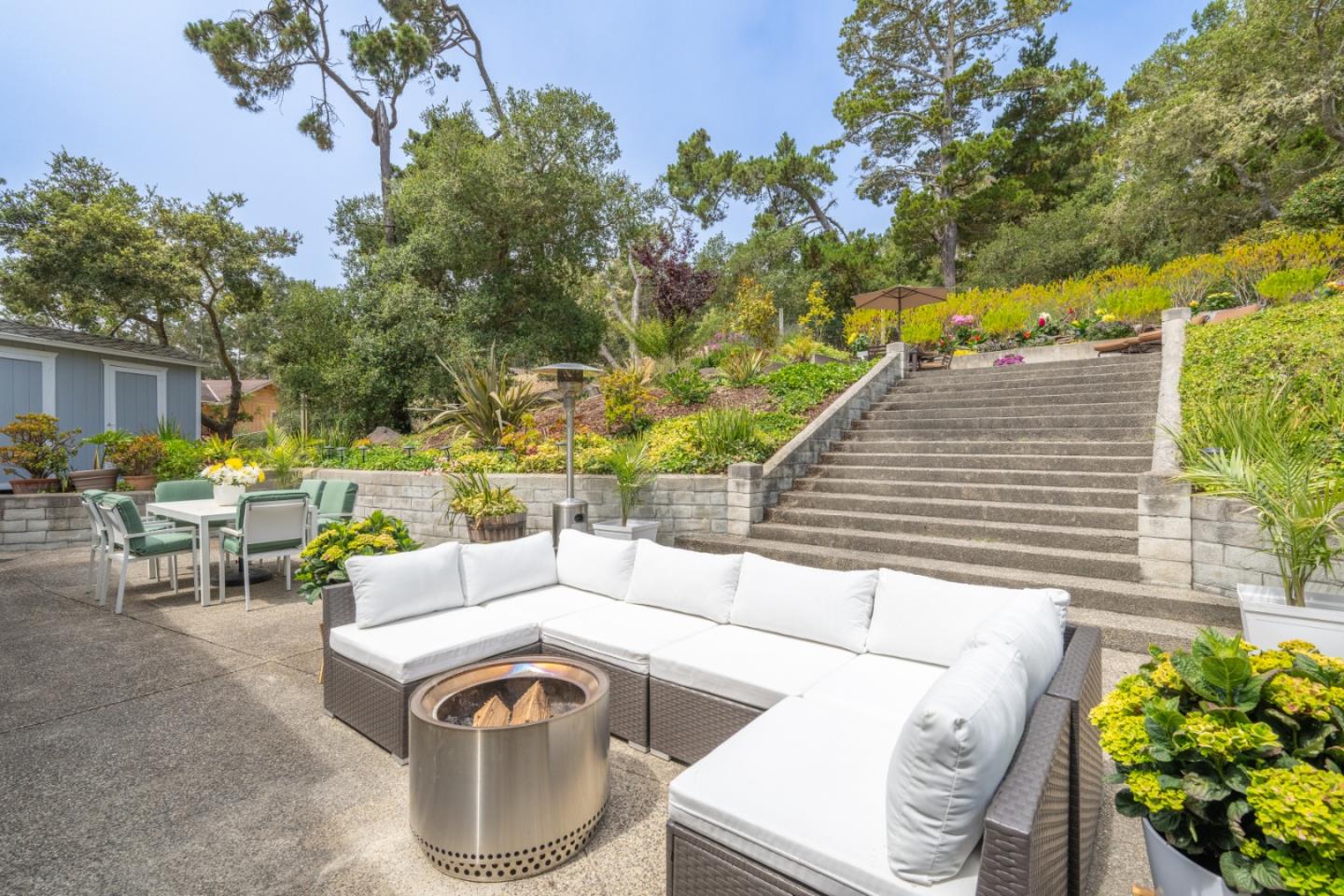 Detail Gallery Image 36 of 41 For 6 Huckleberry Ct, Monterey,  CA 93940 - 3 Beds | 2/1 Baths