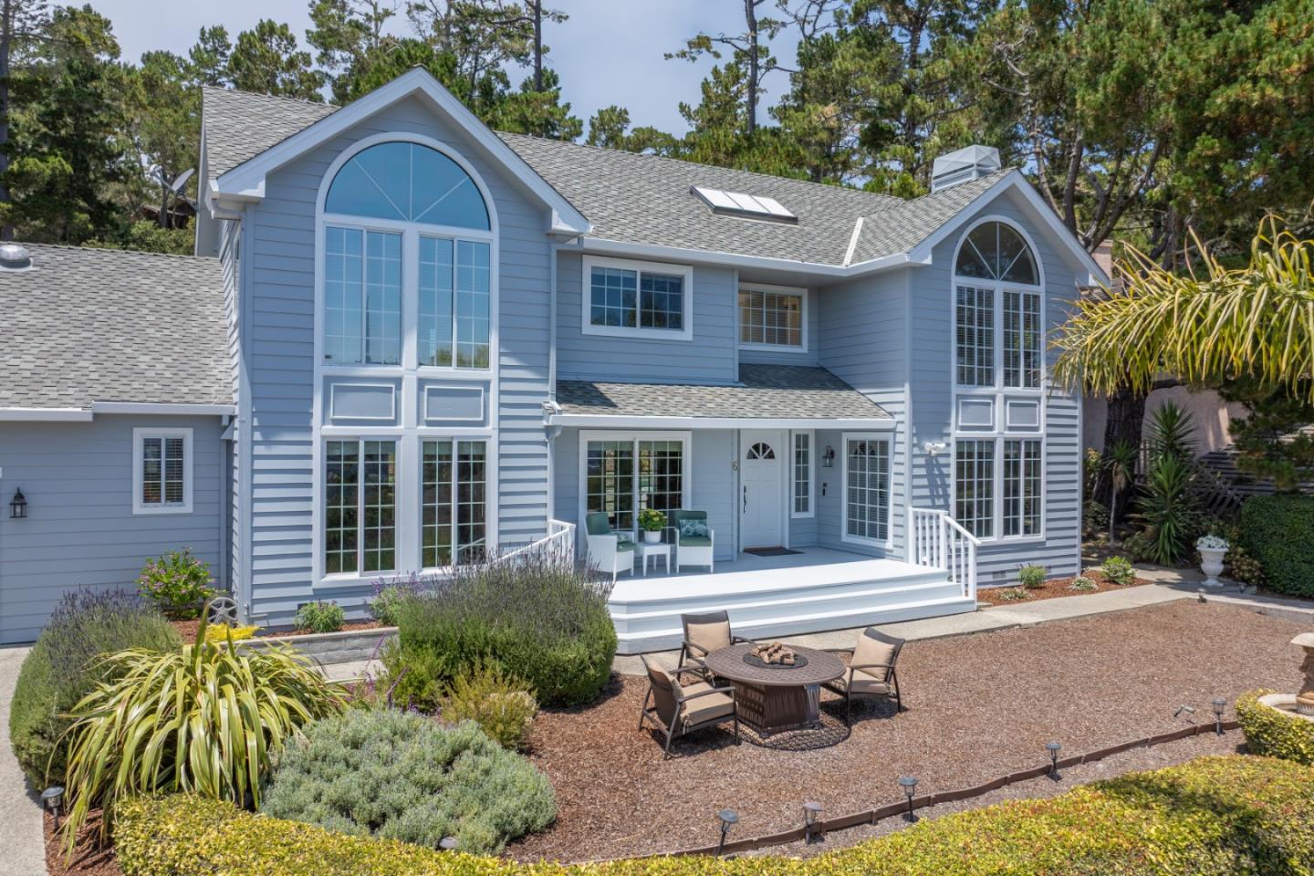 Detail Gallery Image 4 of 41 For 6 Huckleberry Ct, Monterey,  CA 93940 - 3 Beds | 2/1 Baths