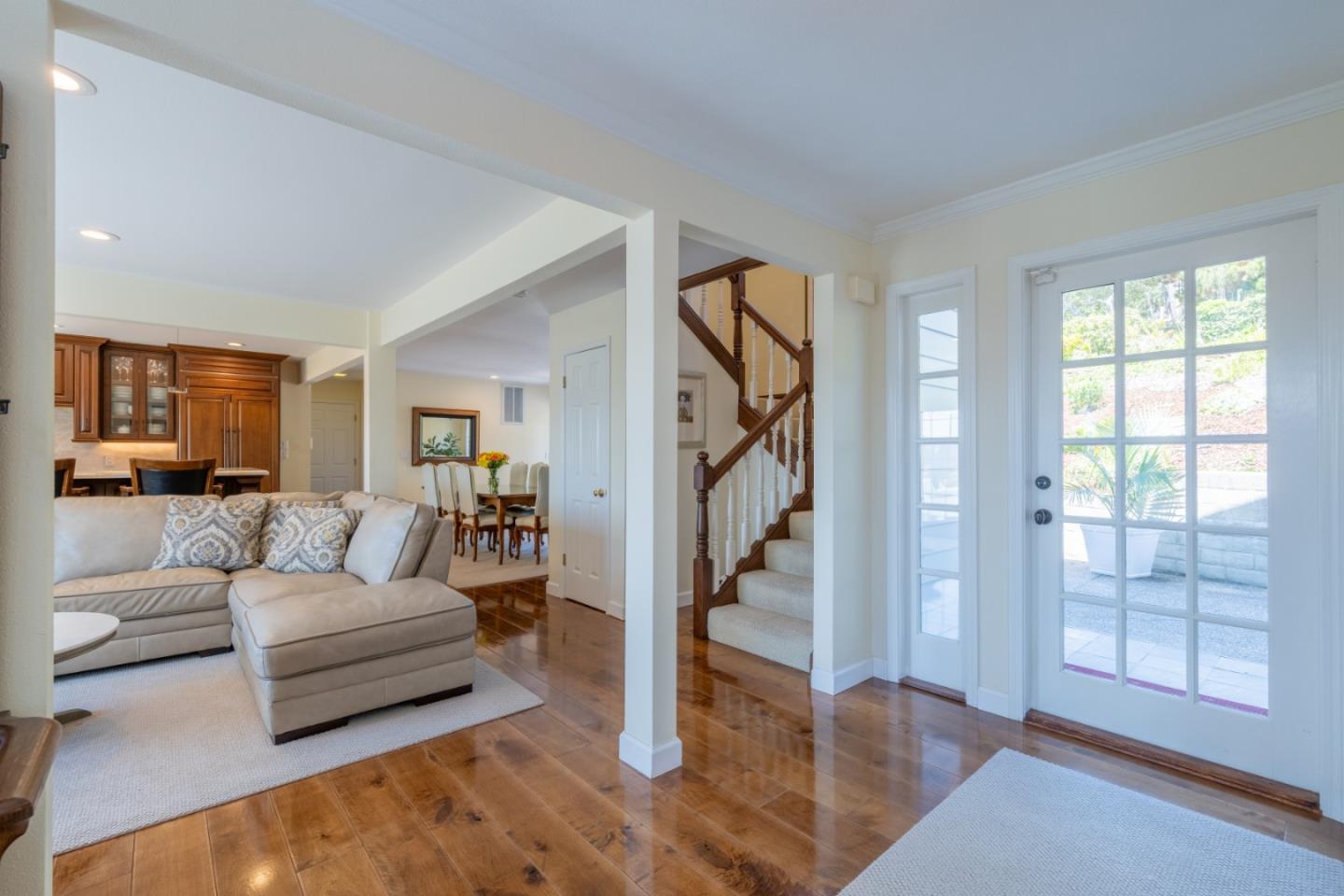Detail Gallery Image 6 of 41 For 6 Huckleberry Ct, Monterey,  CA 93940 - 3 Beds | 2/1 Baths