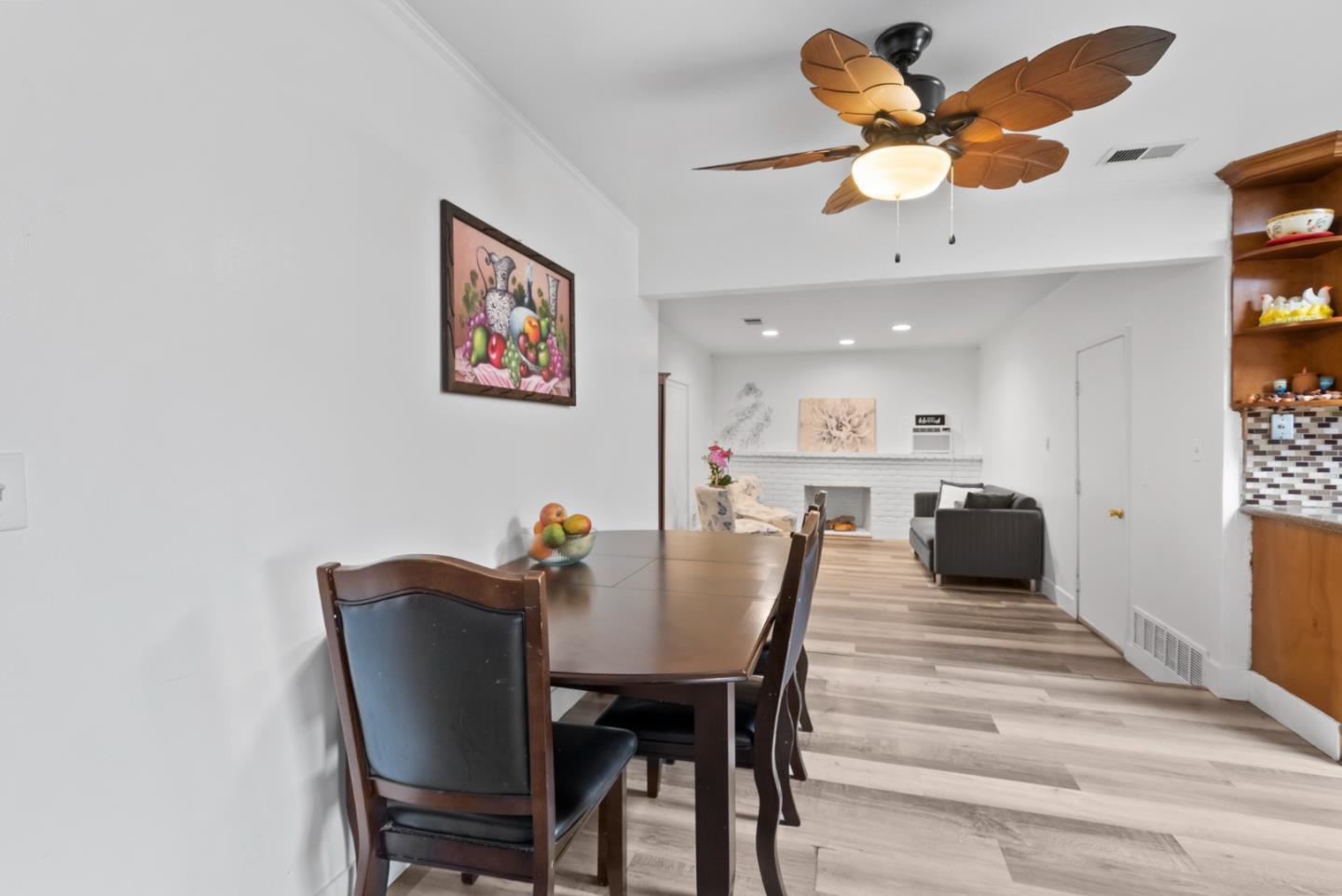 Detail Gallery Image 10 of 43 For 2493 Alfred Way, San Jose,  CA 95122 - 3 Beds | 2 Baths