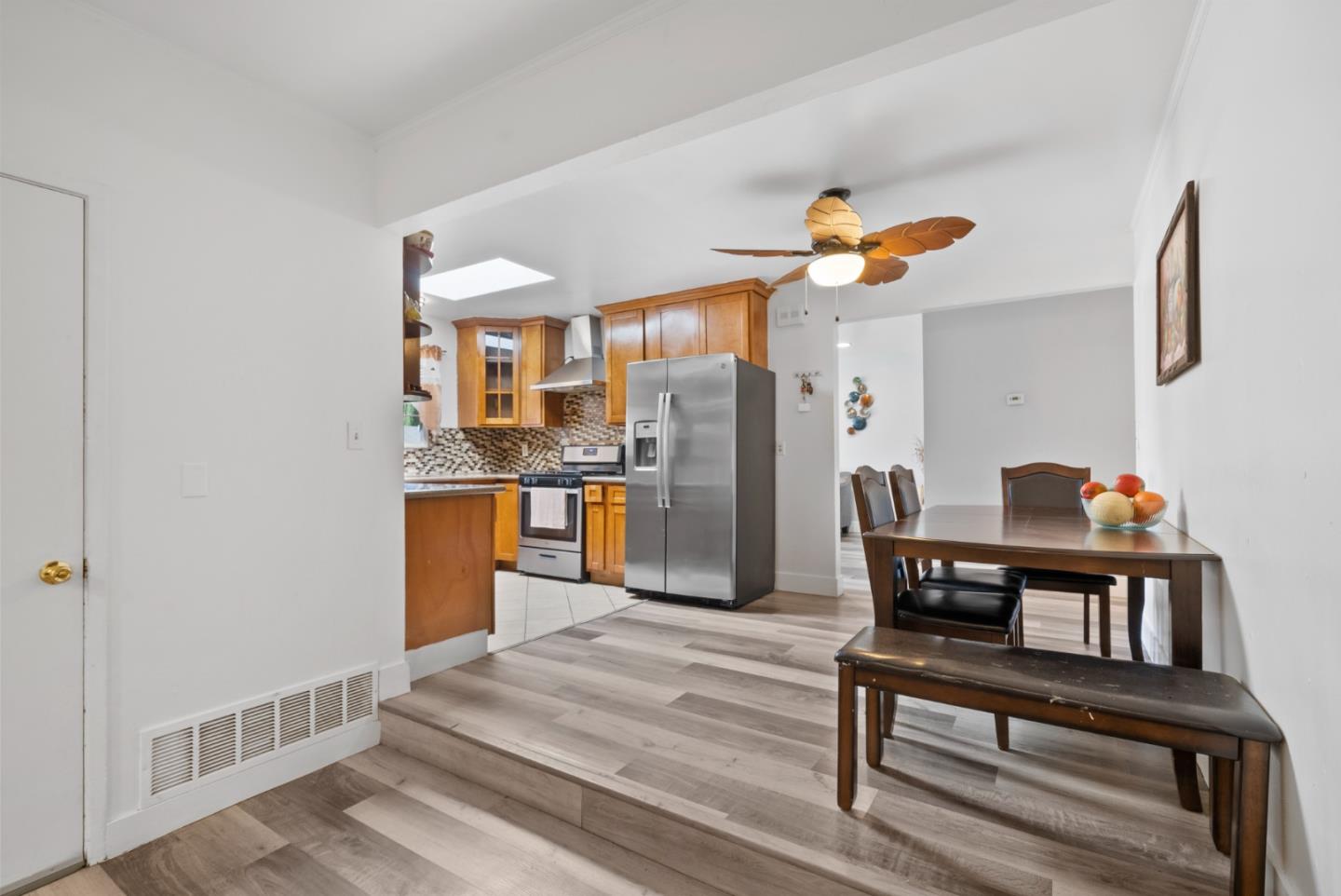 Detail Gallery Image 12 of 43 For 2493 Alfred Way, San Jose,  CA 95122 - 3 Beds | 2 Baths