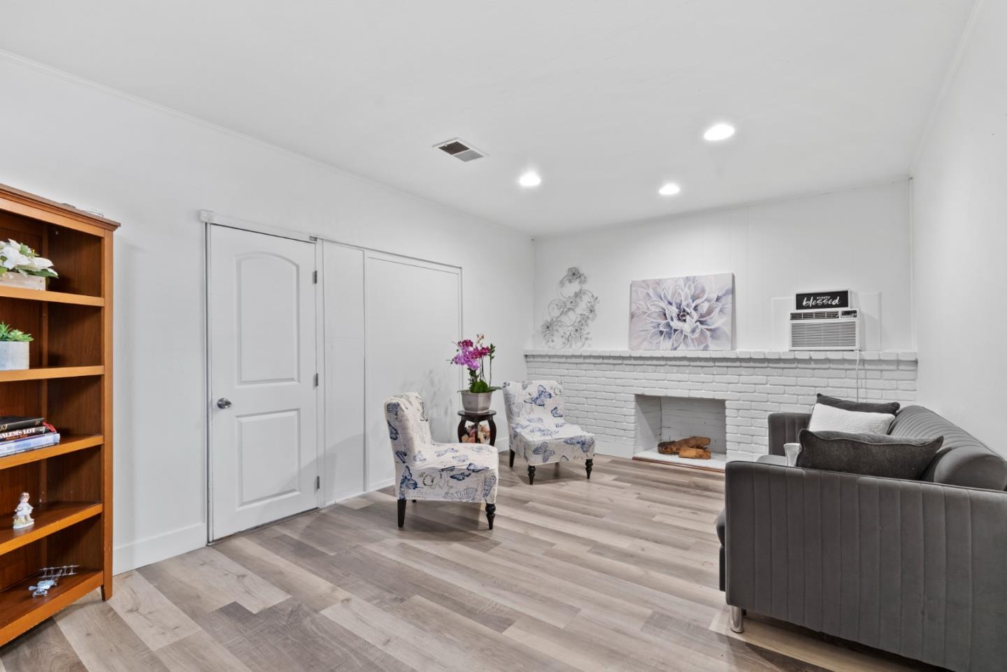 Detail Gallery Image 16 of 43 For 2493 Alfred Way, San Jose,  CA 95122 - 3 Beds | 2 Baths