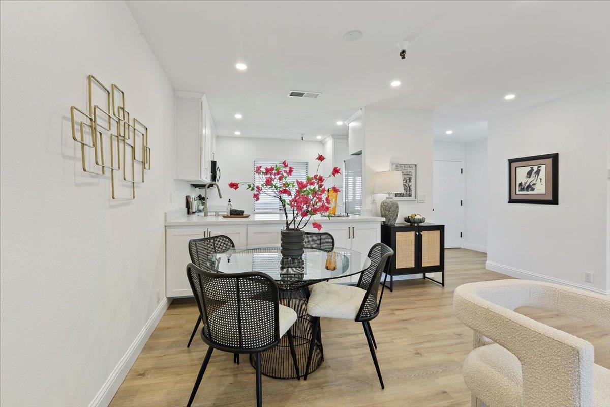Detail Gallery Image 11 of 36 For 451 Alberto Way #D244,  Los Gatos,  CA 95032 - 2 Beds | 2 Baths