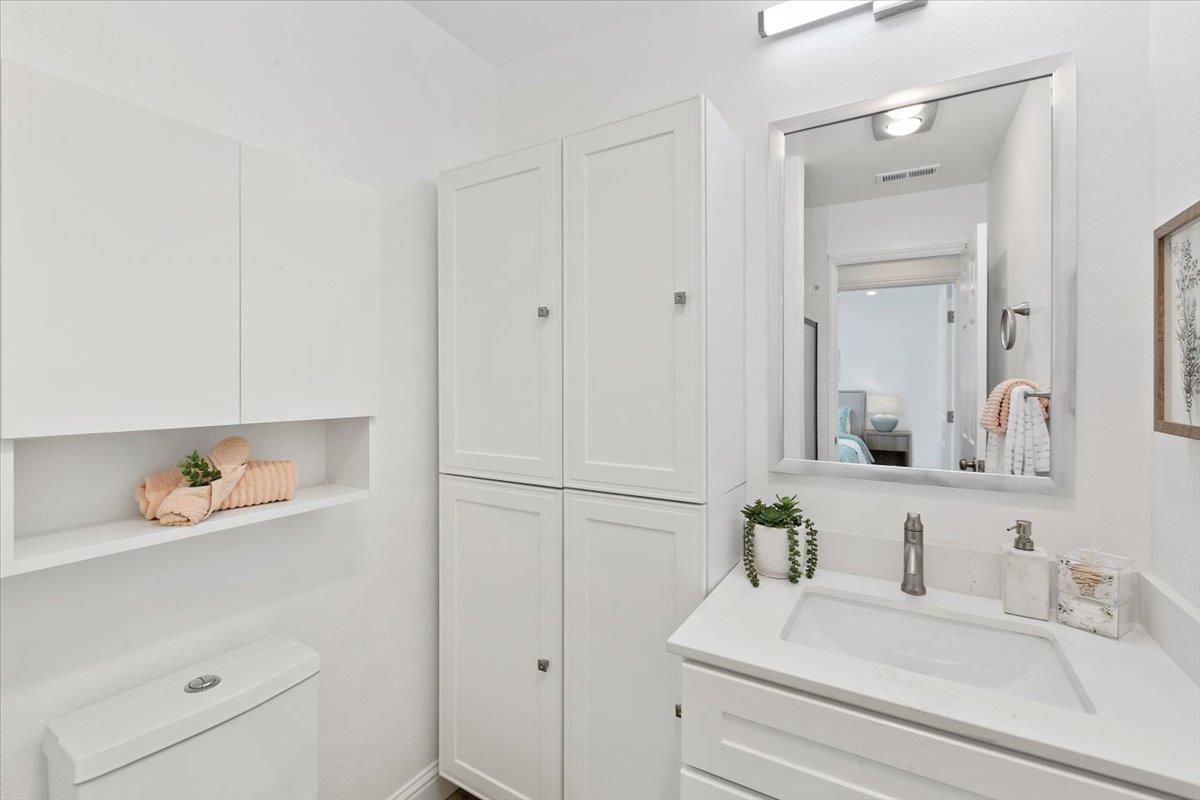 Detail Gallery Image 18 of 36 For 451 Alberto Way #D244,  Los Gatos,  CA 95032 - 2 Beds | 2 Baths