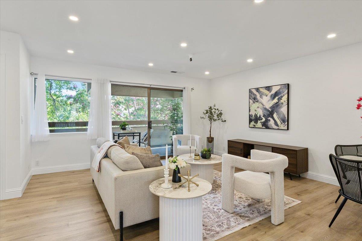 Detail Gallery Image 2 of 36 For 451 Alberto Way #D244,  Los Gatos,  CA 95032 - 2 Beds | 2 Baths