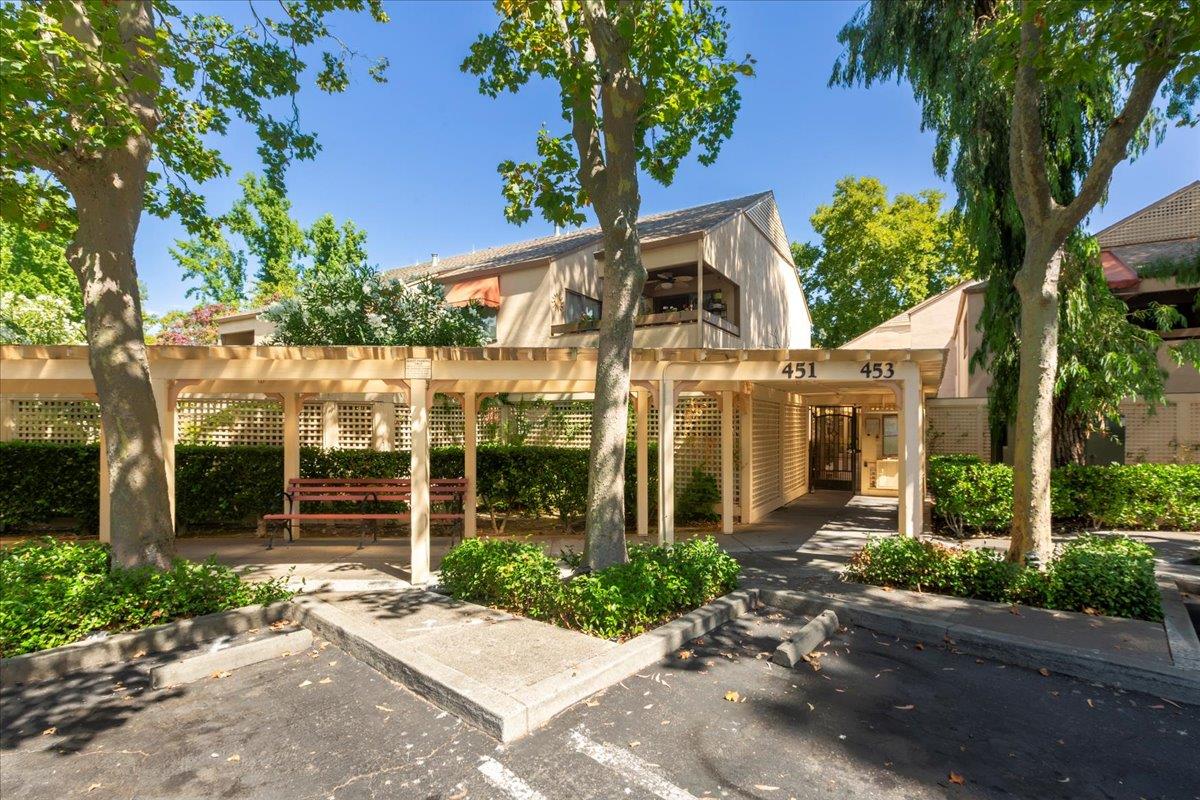 Detail Gallery Image 25 of 36 For 451 Alberto Way #D244,  Los Gatos,  CA 95032 - 2 Beds | 2 Baths