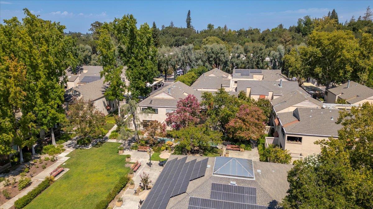Detail Gallery Image 30 of 36 For 451 Alberto Way #D244,  Los Gatos,  CA 95032 - 2 Beds | 2 Baths
