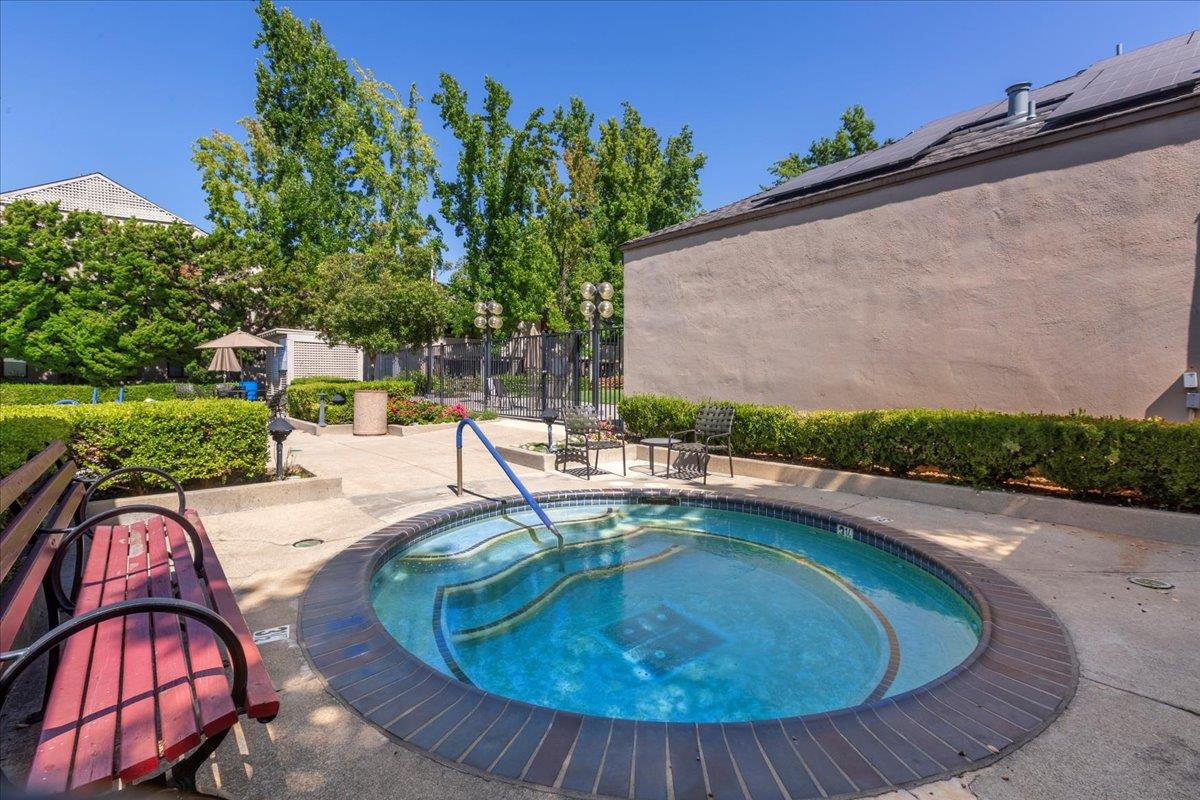 Detail Gallery Image 33 of 36 For 451 Alberto Way #D244,  Los Gatos,  CA 95032 - 2 Beds | 2 Baths