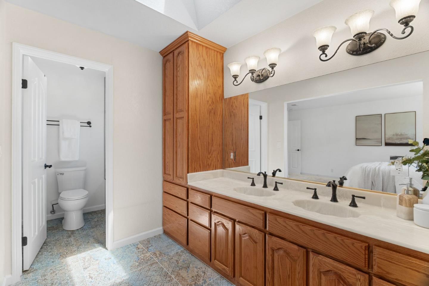 Detail Gallery Image 22 of 58 For 1584 Sonoma Dr, Milpitas,  CA 95035 - 4 Beds | 2 Baths