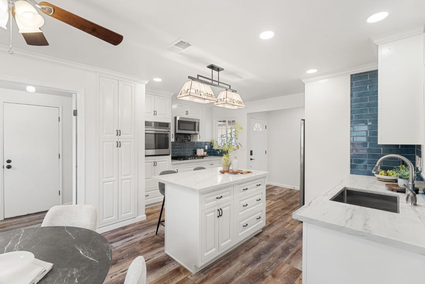 Detail Gallery Image 4 of 58 For 1584 Sonoma Dr, Milpitas,  CA 95035 - 4 Beds | 2 Baths