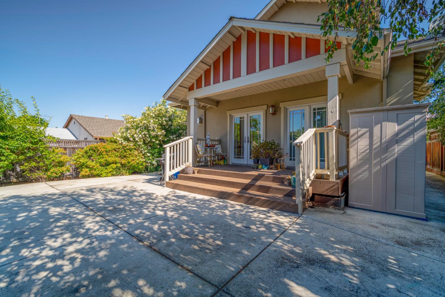 Detail Gallery Image 23 of 27 For 1951 Plymouth, Mountain View,  CA 94043 - 4 Beds | 3 Baths
