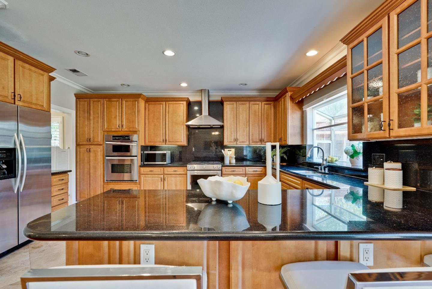 Detail Gallery Image 10 of 31 For 4285 Kirk Rd, San Jose,  CA 95124 - 4 Beds | 2 Baths